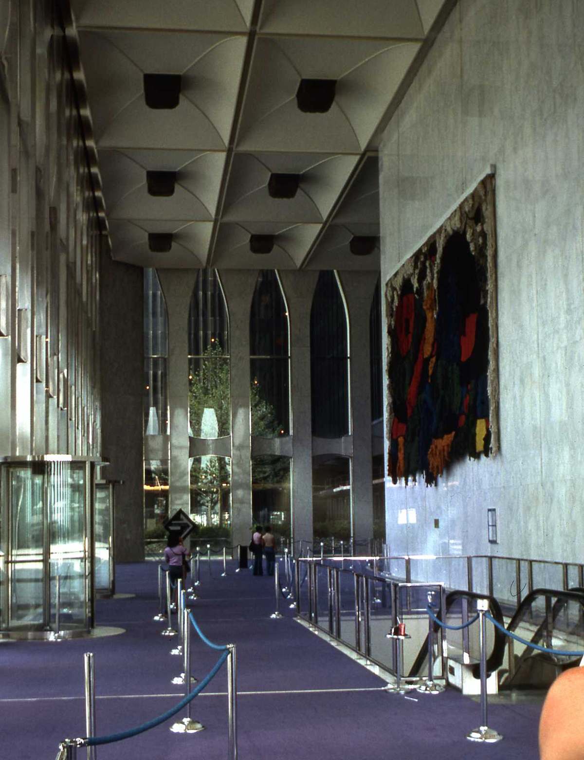 WTC Lobby 1976 img256