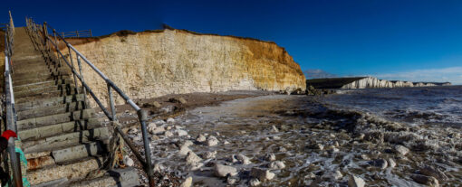 Red Glove (Seven Sisters)