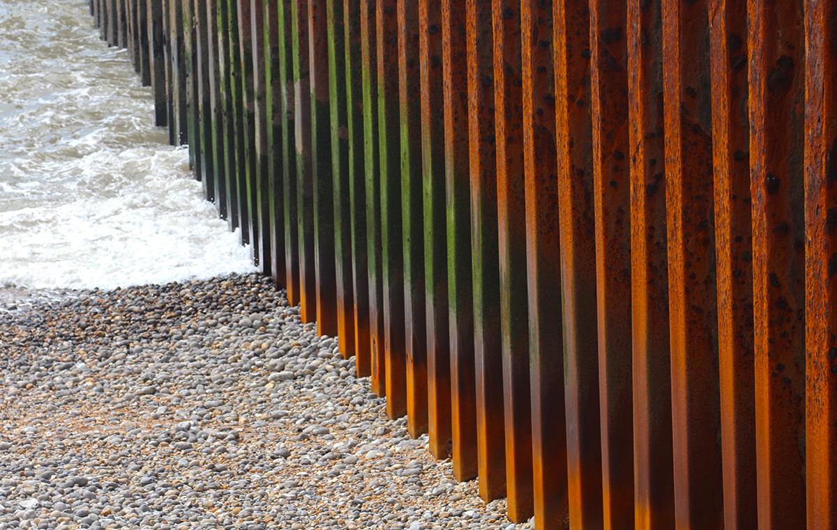 The Bridget Riley of the Pilings (not quite the Madonna of the Rocks)